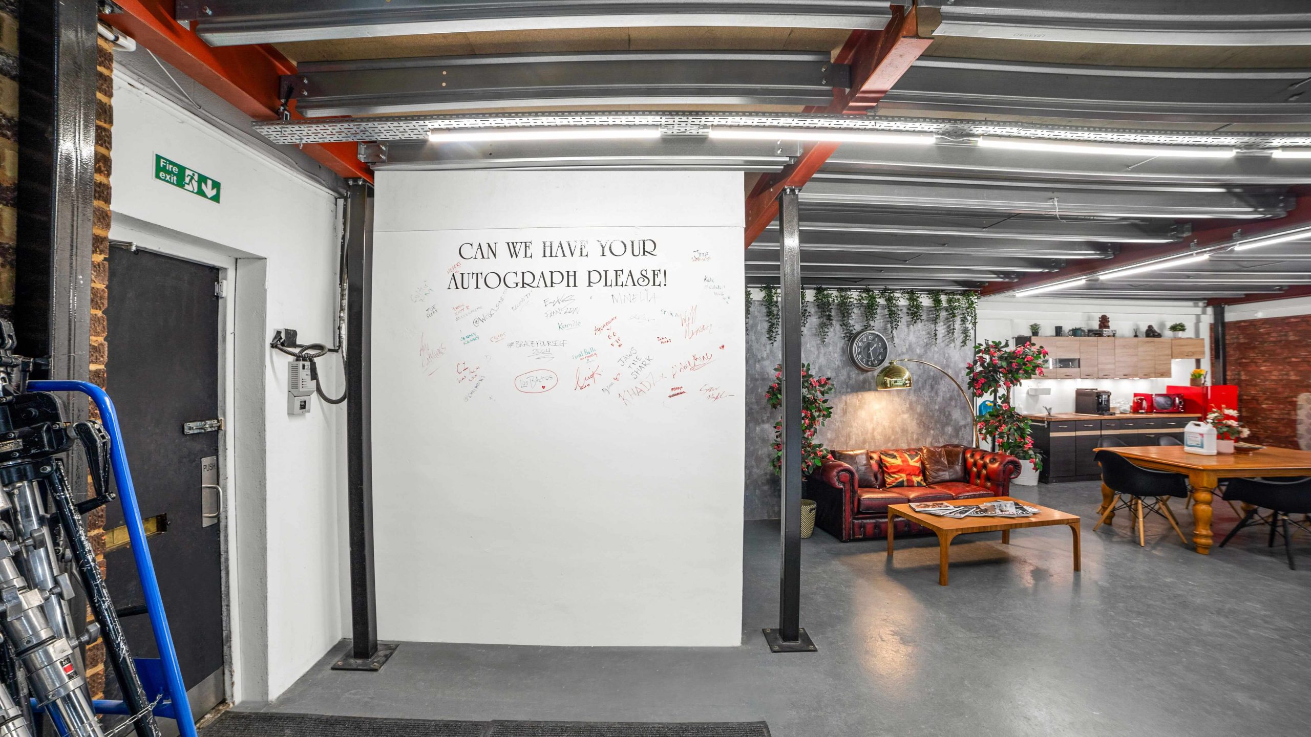 Autograph-Wall-Cineview-Studios