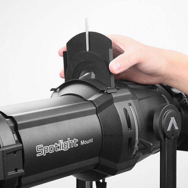 aputure iris mount